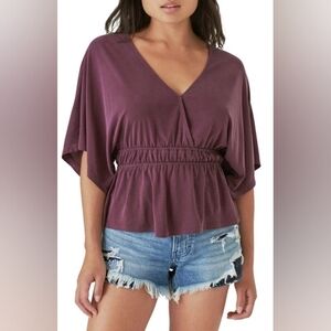 3/$25 Lucky Brand Banded Waist Short Sleeve Tee in Wine Tasting Size Medium